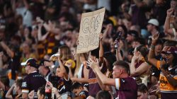 Brisbane Broncos rugby league fans. | Newsreel