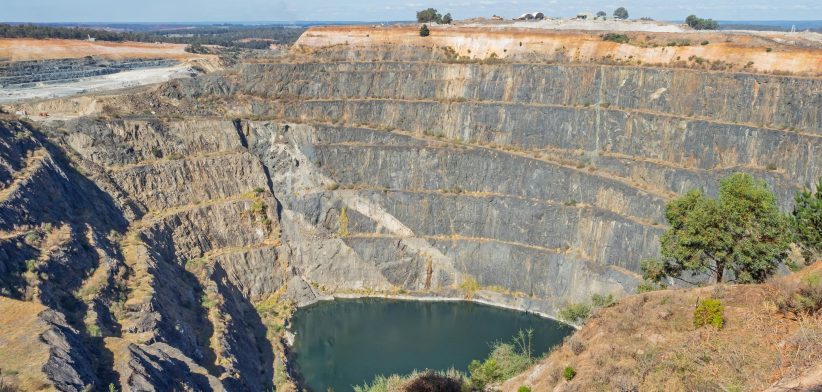lithium mine Western Australia | Newsreel