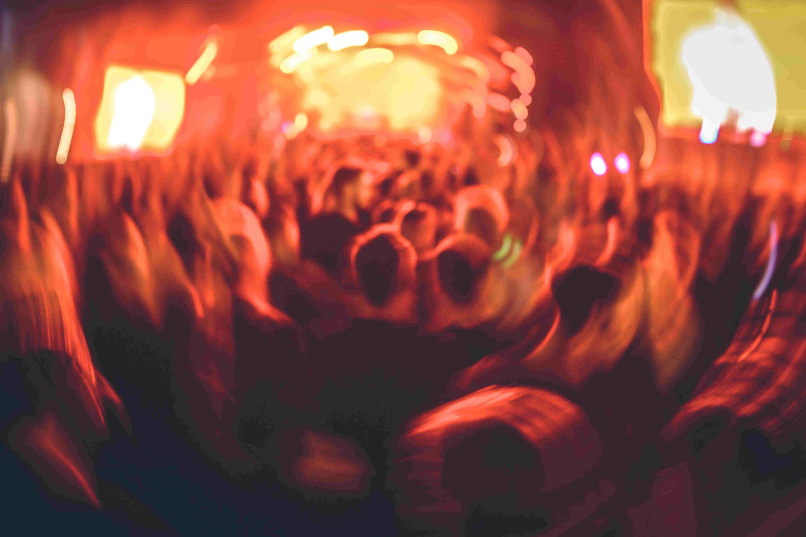 Musical festival crowd blurred. | Newsreel