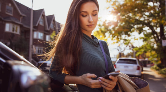 New research could lead to fast-charge phones - Newsreel