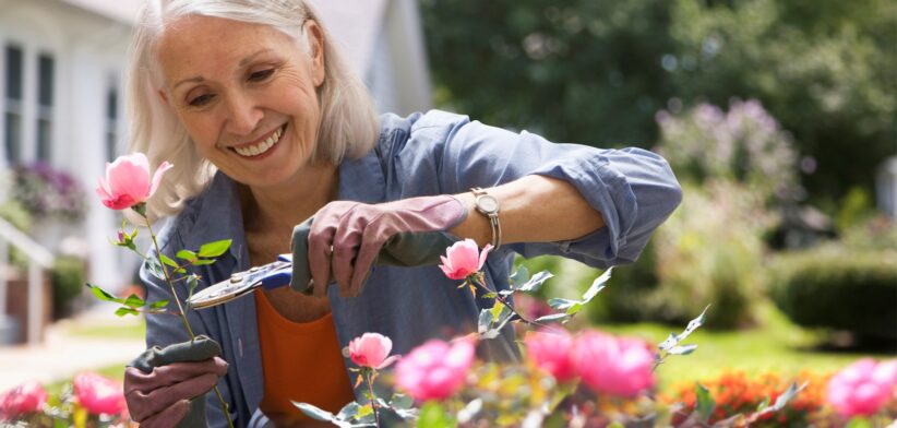 Woman in garden. | Newsreel