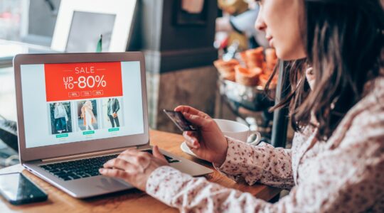 Woman shopping online. | Newsreel