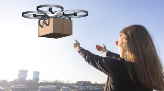 Amazon drone delivery expanded - Newsreel