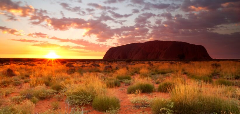 Sunrise at Uluru. | Newsreel