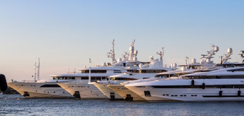 Mega yachts. | Newsreel