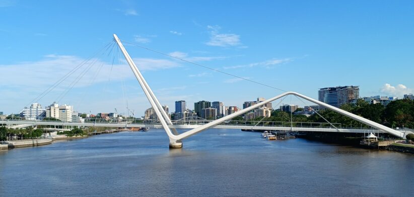 Neville Bonner Bridge Brisbane. | Newsreel