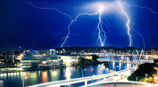 Lightning strikes over Brisbane. | Newsreel