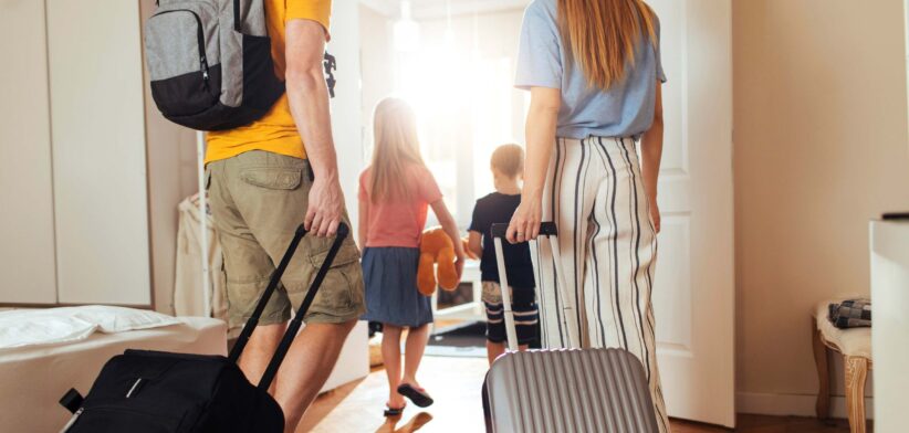 Family going on holiday. | Newsreel