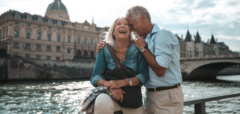 Elderly couple travelling. | Newsreel