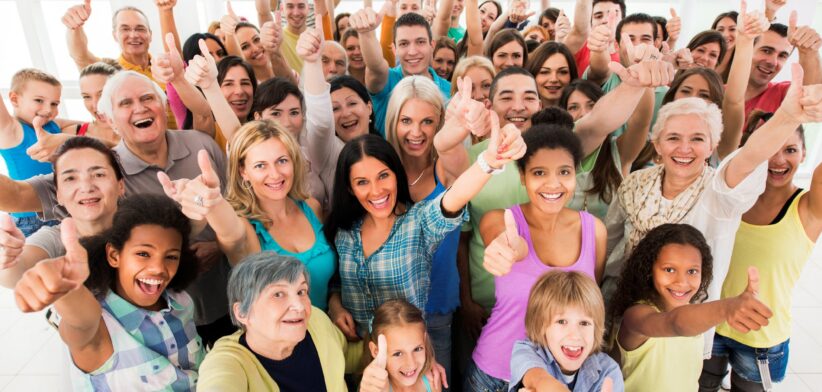 Happy crowd. | Newsreel