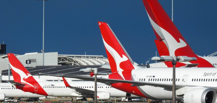 Qantas planes. | Newsreel