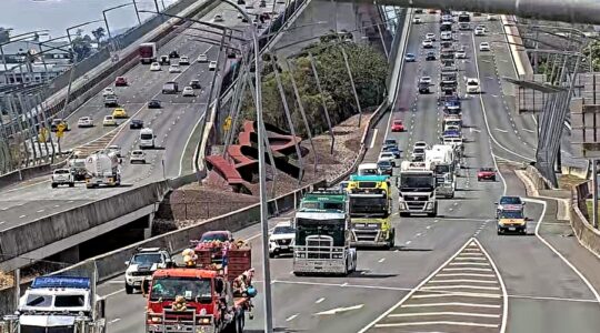 Truck convoy Brisbane. | Newsreel