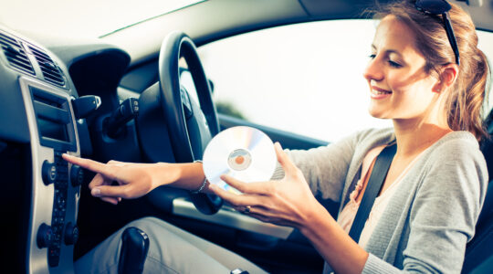 CD players rapidly disappearing from cars