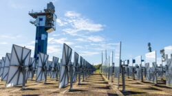 CSIRO heliostat field and tower.