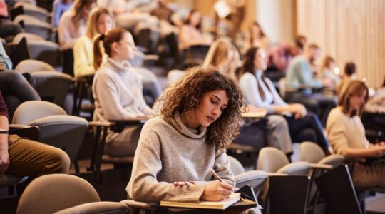 University student in lecture. | Newsreel