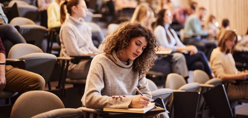 University student in lecture. | Newsreel