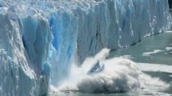 Ice melt glacier. | Newsreel