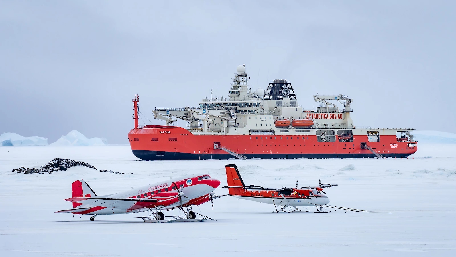 RSV Nuyina and planes at Davis. | Newsreel