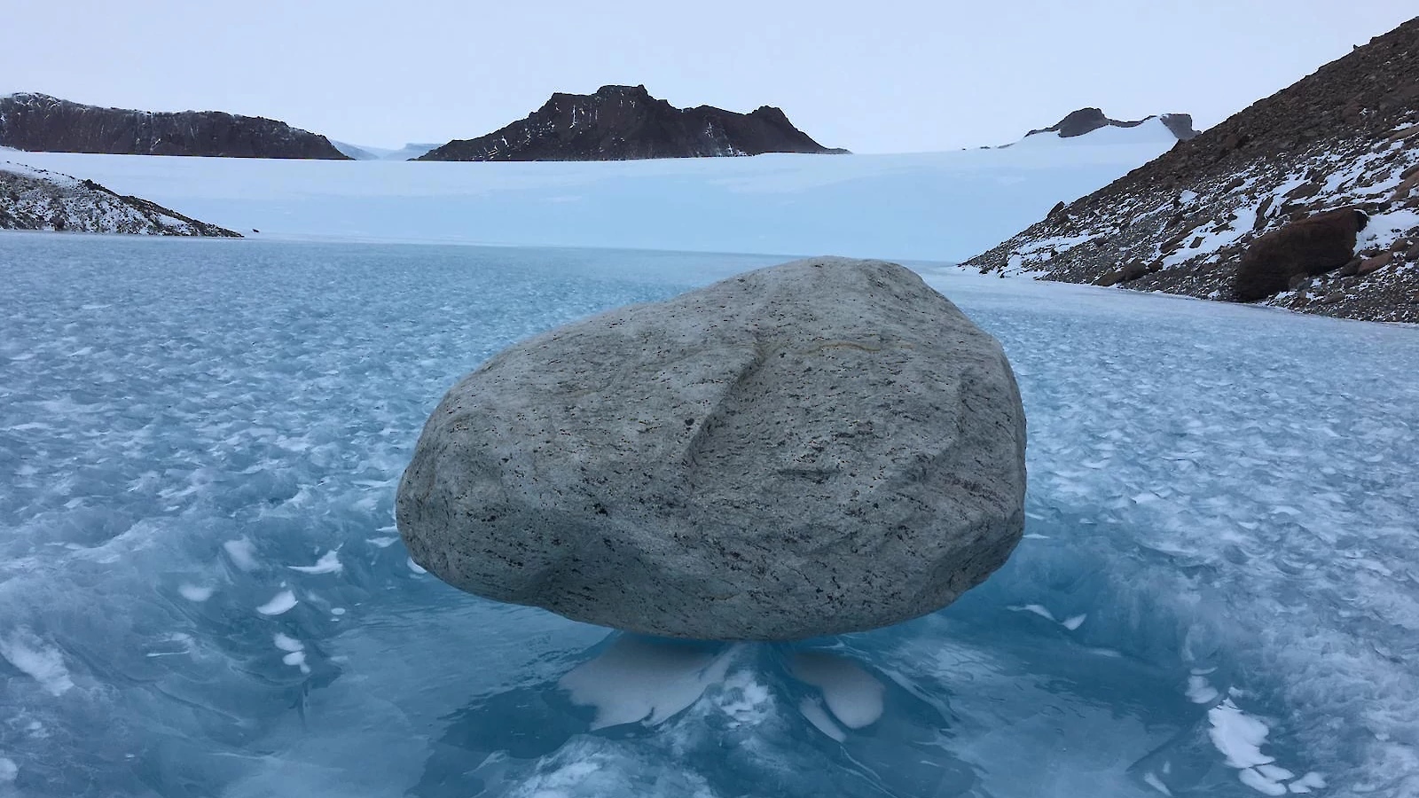 Blue boulder near Mawson. | Newsreel