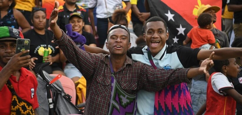 Rugby league fans in Papua New Guinea. | Newsreel