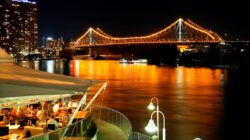 Brisbane Story Bridge at night. | Newsreel