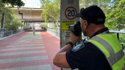 Brisbane police with speed camera on e-scooter. | Newsreel