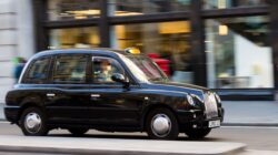 London black cab. | Newsreel