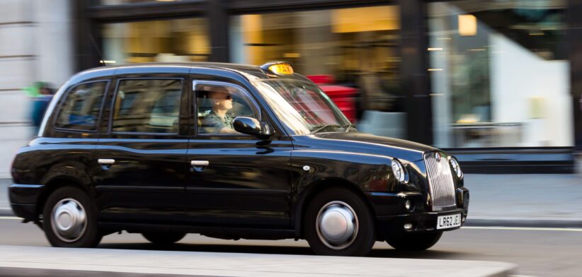 London black cab. | Newsreel