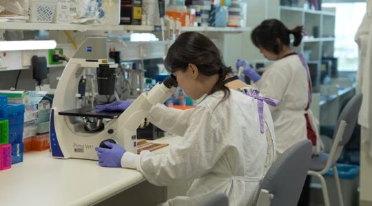 World-first Queensland trial targets aggressive cancer