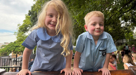 St Agatha’s Primary School Clayfield twins Tori and Teddy | Newsreel.