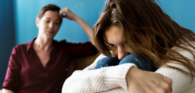 Worried mother and daughter. | Newsreel