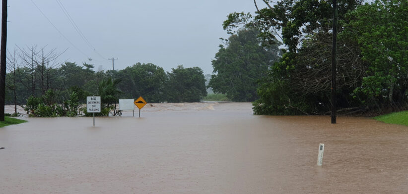 Floods in North Queensland - Newsreel