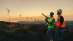 New wind farms proposed for Queensland - Newsreel