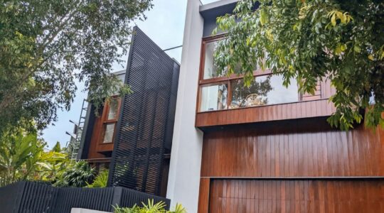 Sustainable home Noosa, Queensland. \ Newsreel