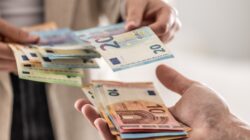 Euro cash. | Newsreel
