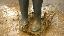 Wearing gumboots in mum. | Newsreel