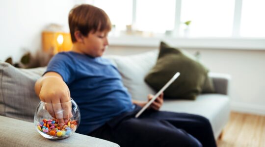 Overweight teenagers risk altering DNA of future offspring