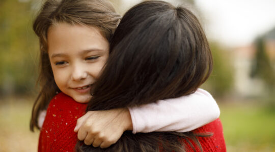 New child safety regulations being introduced in Queensland - Newsreel