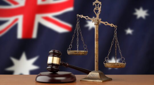 Government funds free legal services for 430,000 Aussies