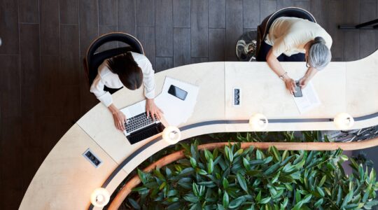 Modern office. | Newsreel.
