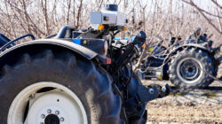 Autonomous tractors. | Newsreel
