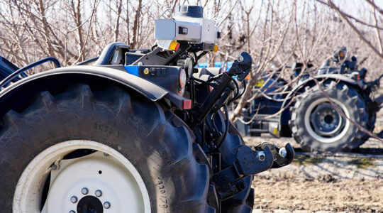 Autonomous tractors to crack Aussie nut industry