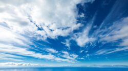 Clouds. | Newsreel