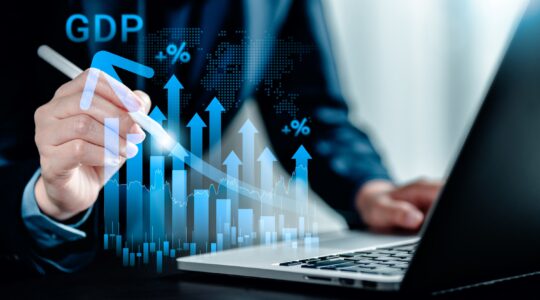 First contraction in US economy since pandemic