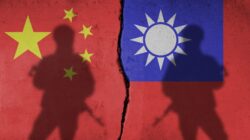 Chinese and Taiwanese flags. | Newsreel