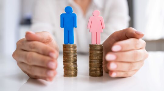 Gender pay parity. | Newsreel