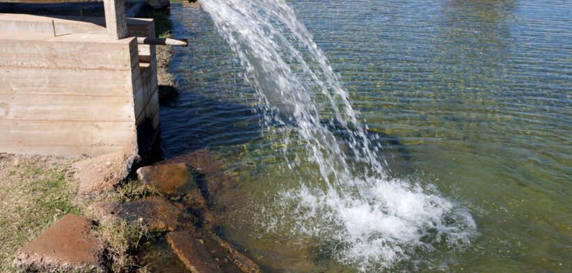 Bore water. | Newsreel