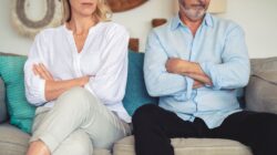 Angry couple. | Newsreel