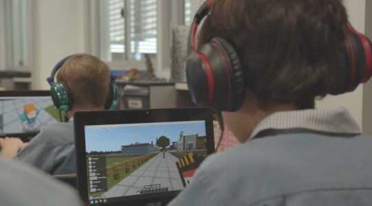 Minecraft mania helps put safety on track
