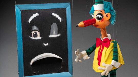 Hurry up and get on board to see Mr Squiggle